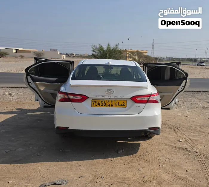 Toyota Camry 2019 photo 2