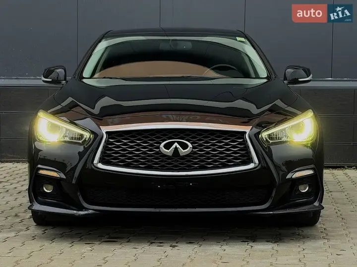 Infiniti Q50 2017 photo 2