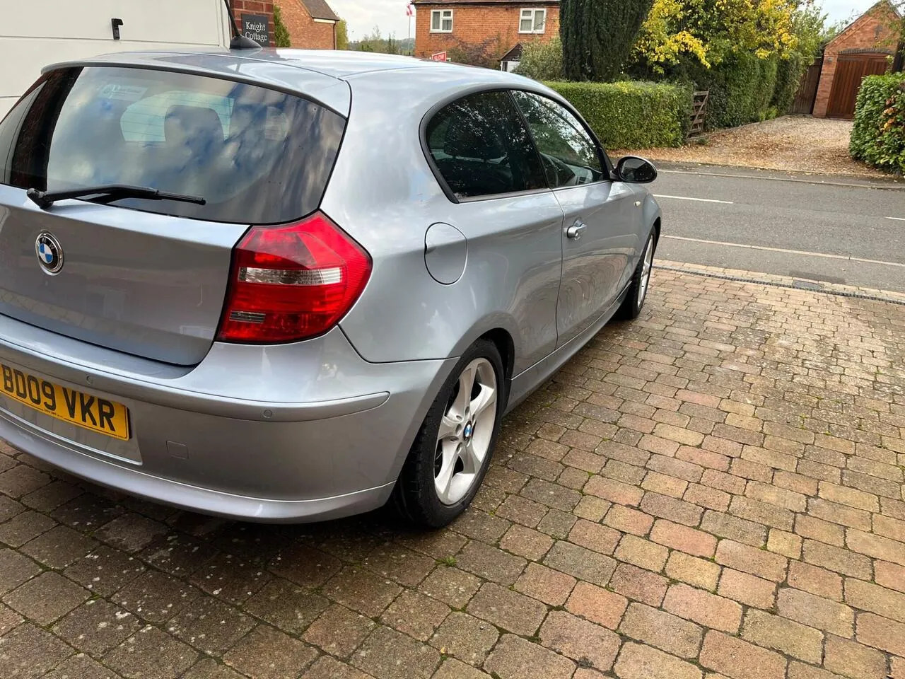 BMW 1 Series 2009 photo 3