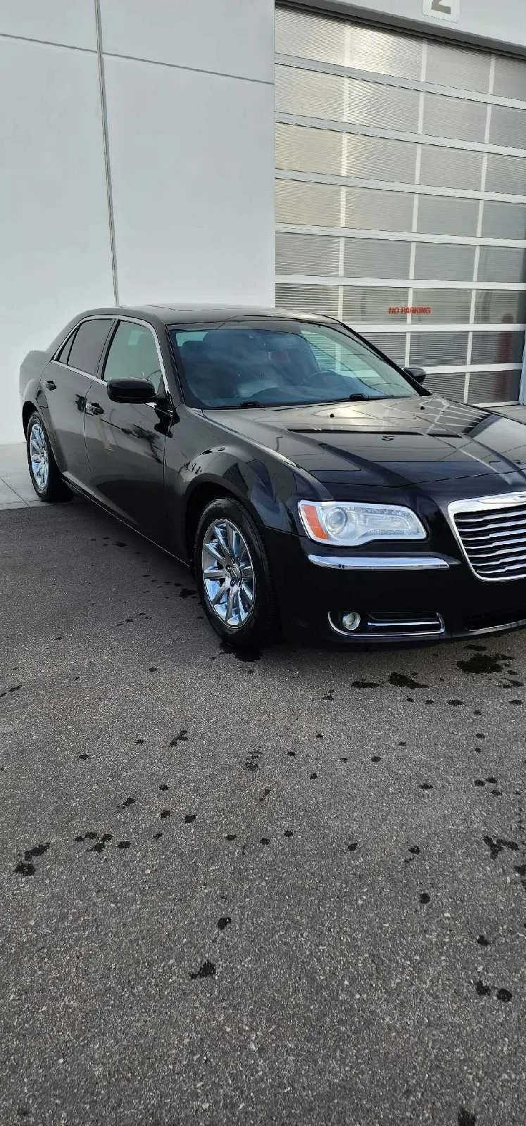 Chrysler 300 2013 photo 2