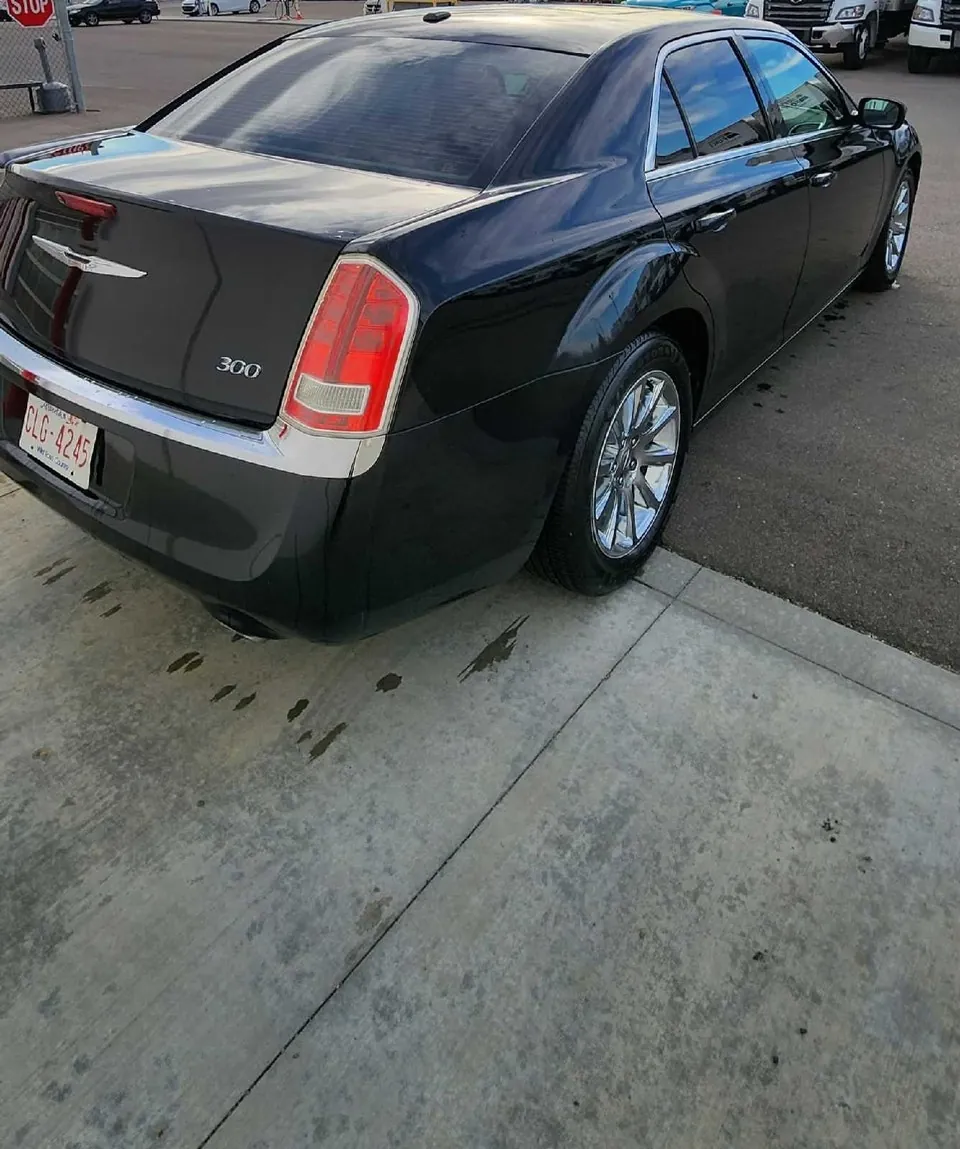 Chrysler 300 2013 photo 4