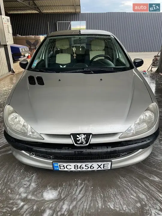 Peugeot 206 2004 photo 4