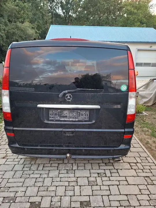 Mercedes-Benz Viano 2010 photo 3