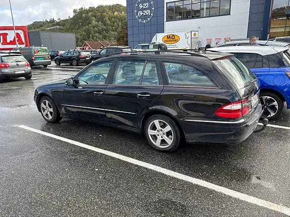 Mercedes-Benz E 220 D