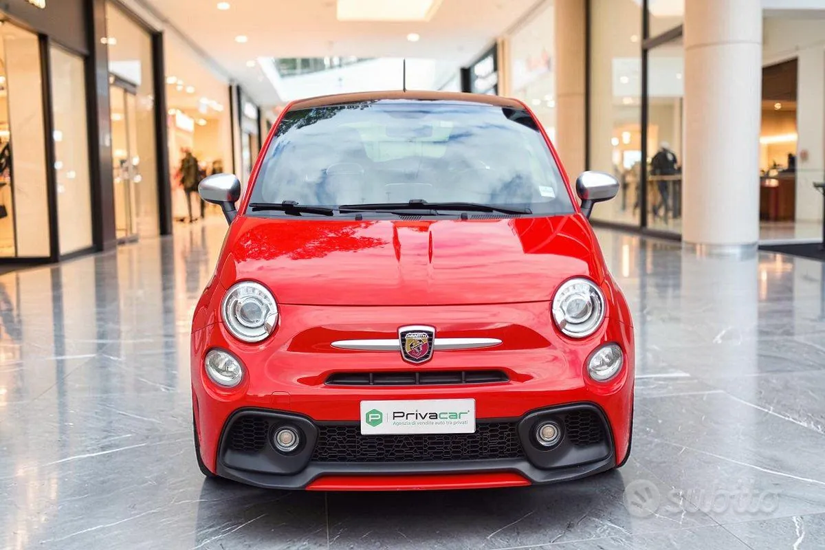 Abarth 595 2018 photo 2