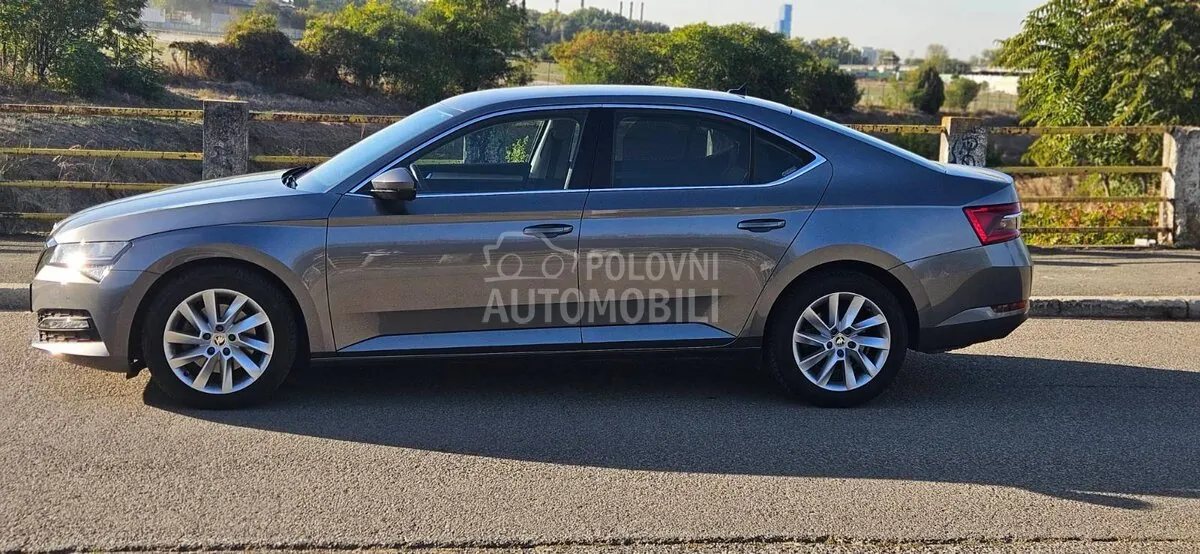 Skoda Superb 2023 photo 4