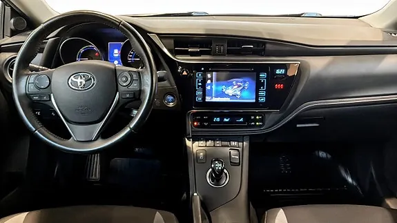 Toyota Auris 2016 photo 4