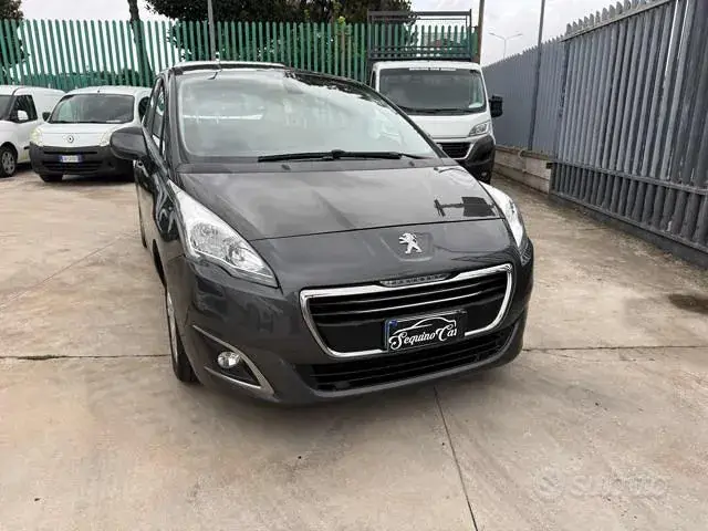 Peugeot 5008 2016 photo 2