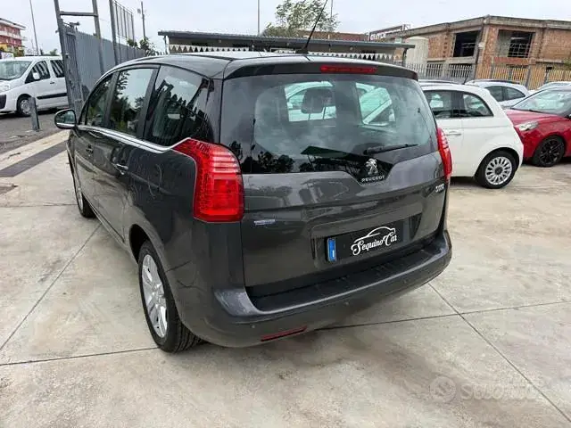 Peugeot 5008 2016 photo 5