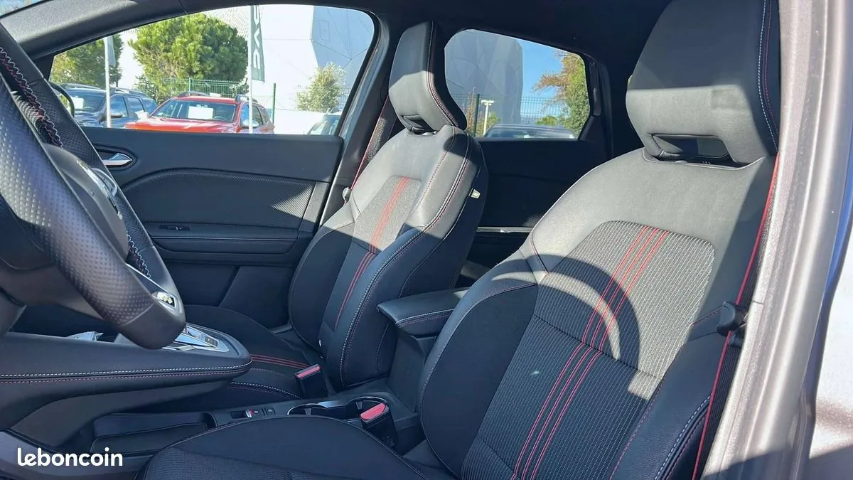 Renault Captur 2022 photo 4