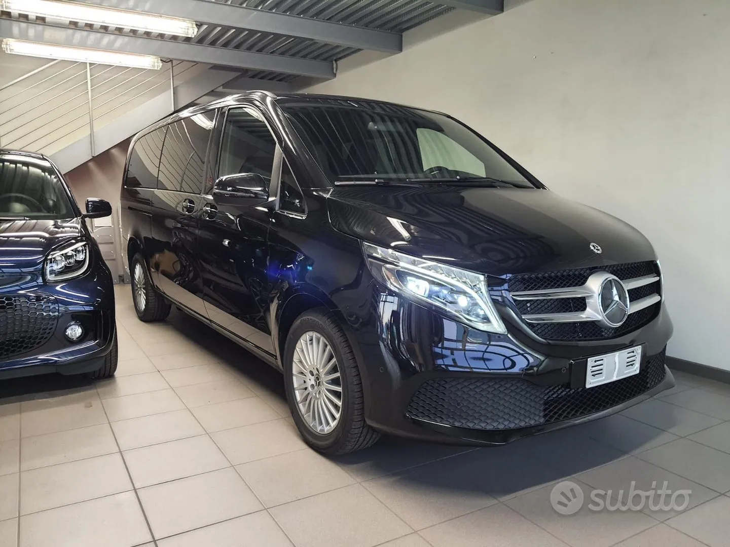 Mercedes-Benz V 2022 photo 2