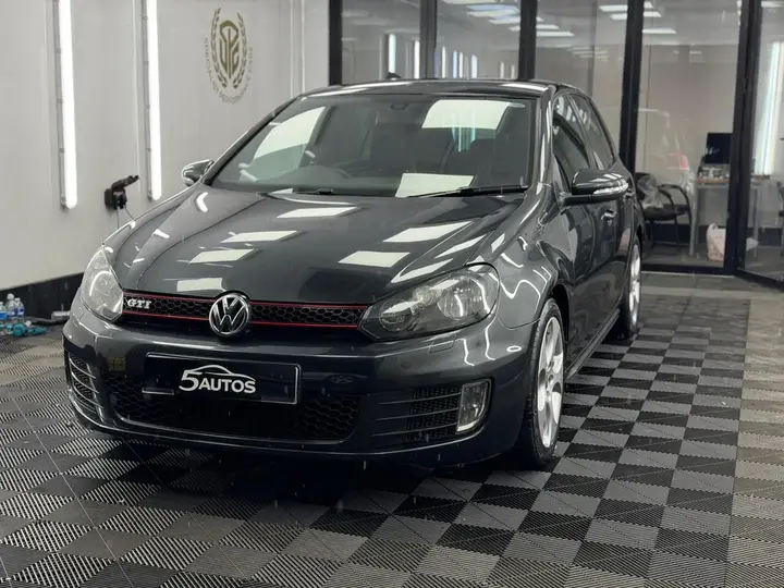 Volkswagen Golf 2012 photo 5