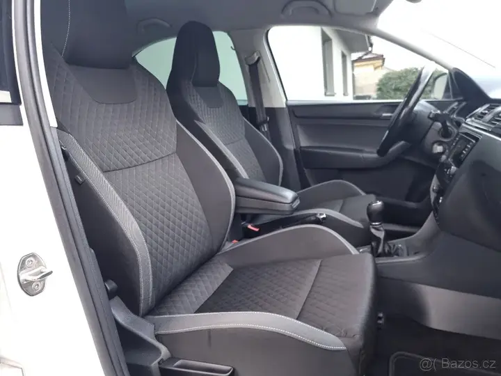 Skoda Rapid 2016 photo 2