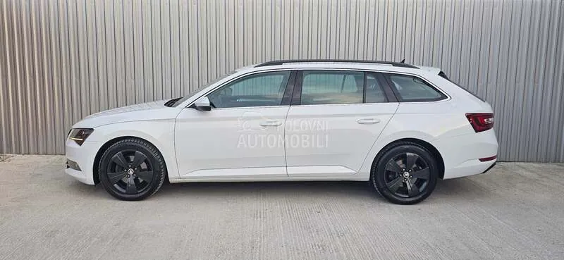Skoda Superb 2016 photo 4