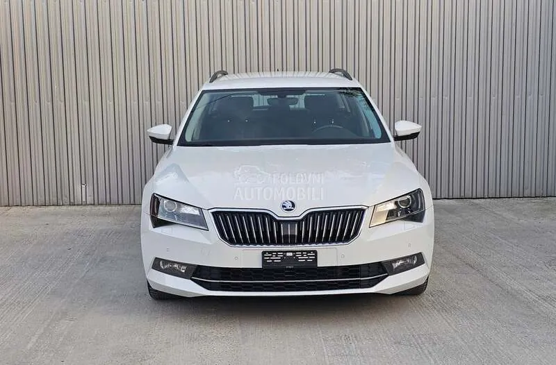Skoda Superb 2016 photo 2