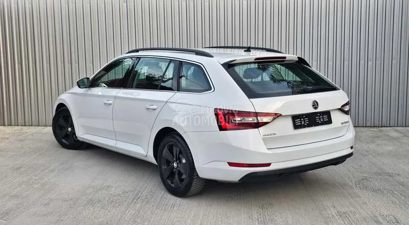 Skoda Superb 2016 photo 5