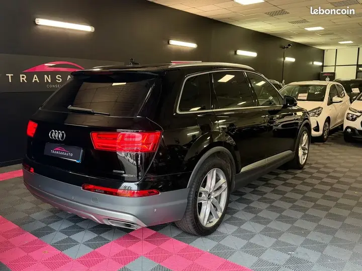 Audi Q7 2017 photo 3