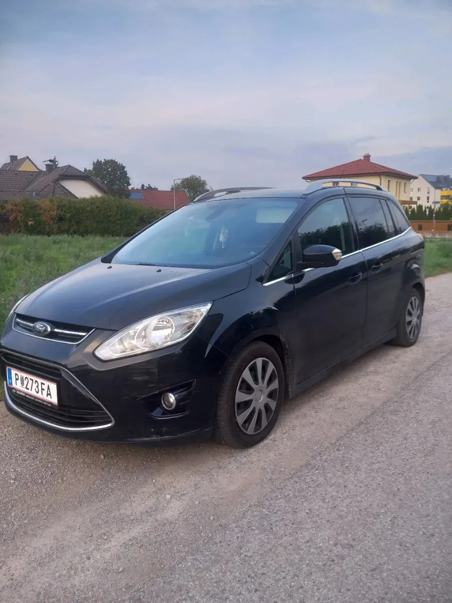 Ford C-Max 2010 photo 2