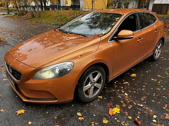 Volvo V40
