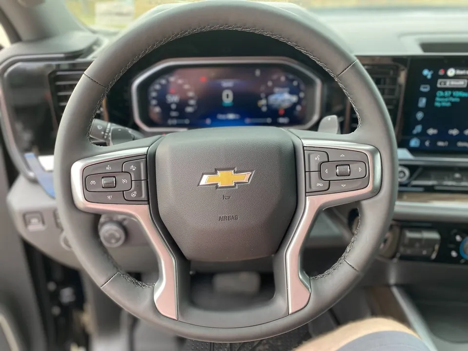 Chevrolet Silverado 1500 2026 photo 4