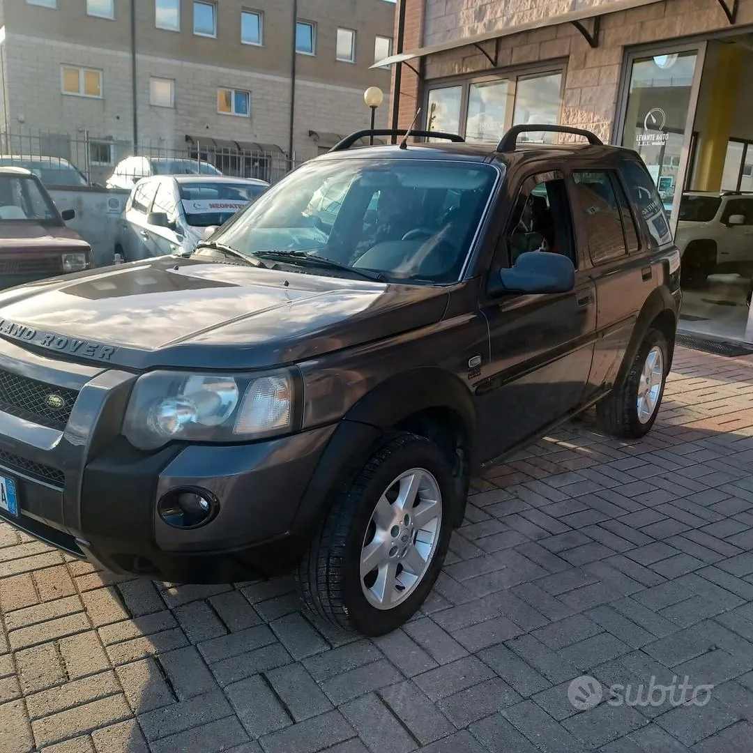 Land Rover Freelander 2005 photo 4