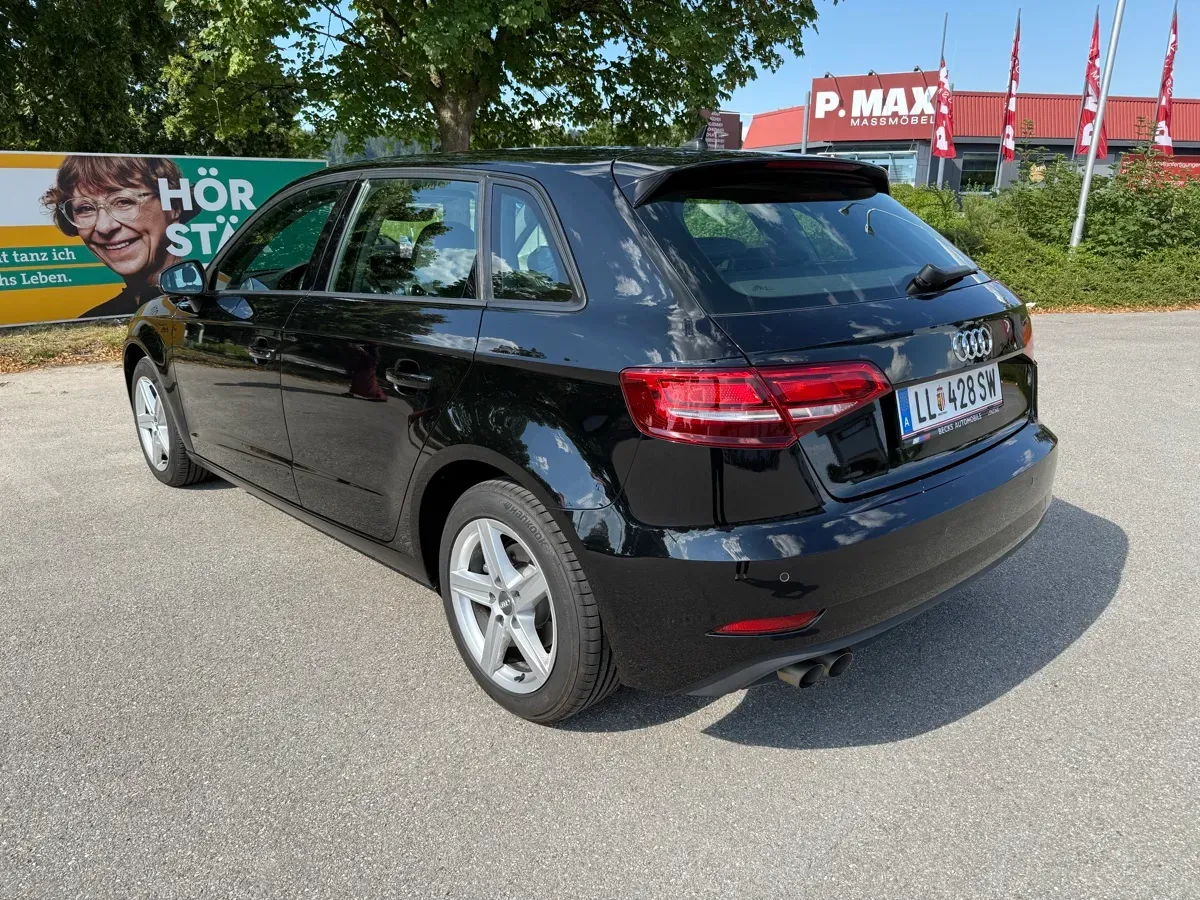 Audi A3 2018 photo 3