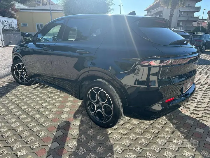 Alfa Romeo Tonale 2024 photo 5