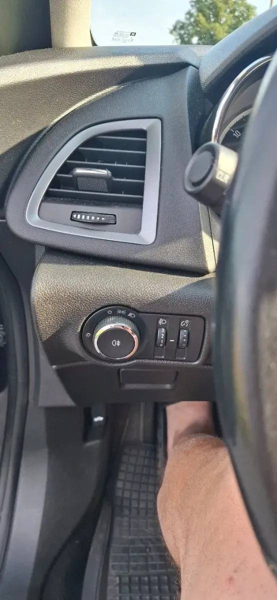 Opel Astra 2015 photo 2