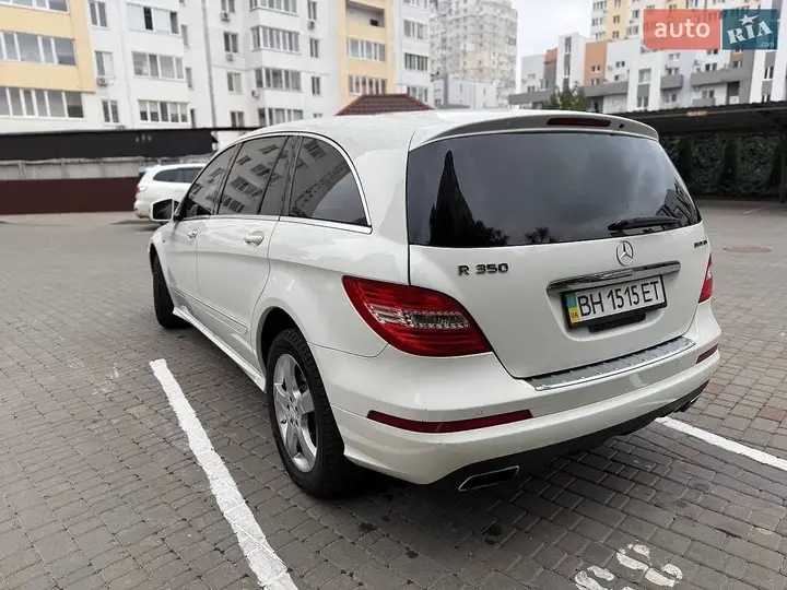 Mercedes-Benz R-Class 2011 photo 4