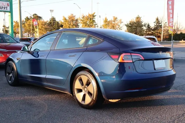 Tesla Model 3 2022 photo 5