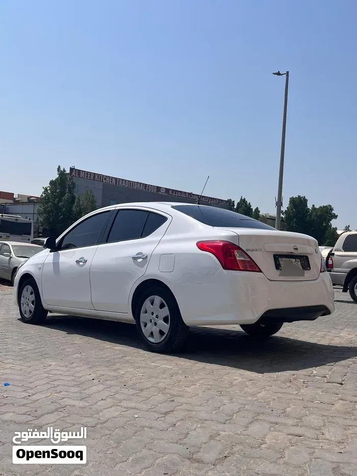 Nissan Sunny 2022 photo 4
