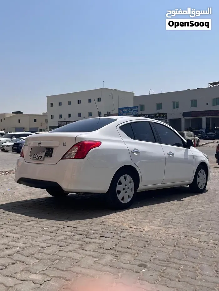Nissan Sunny 2022 photo 2