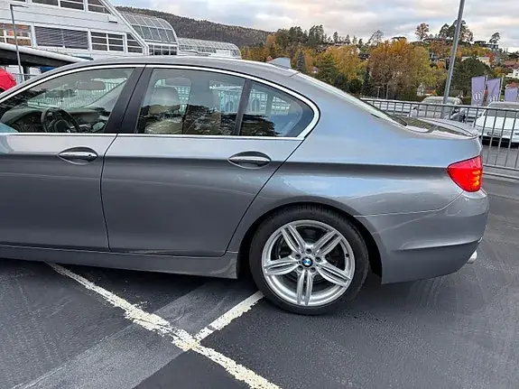 BMW 523I 2010 photo 5