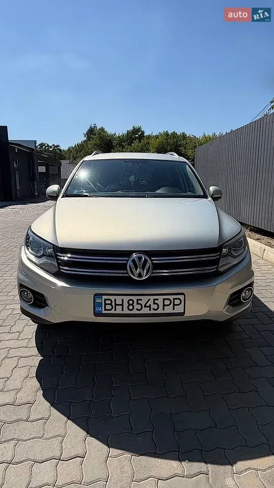 Volkswagen Tiguan 2012 photo 3