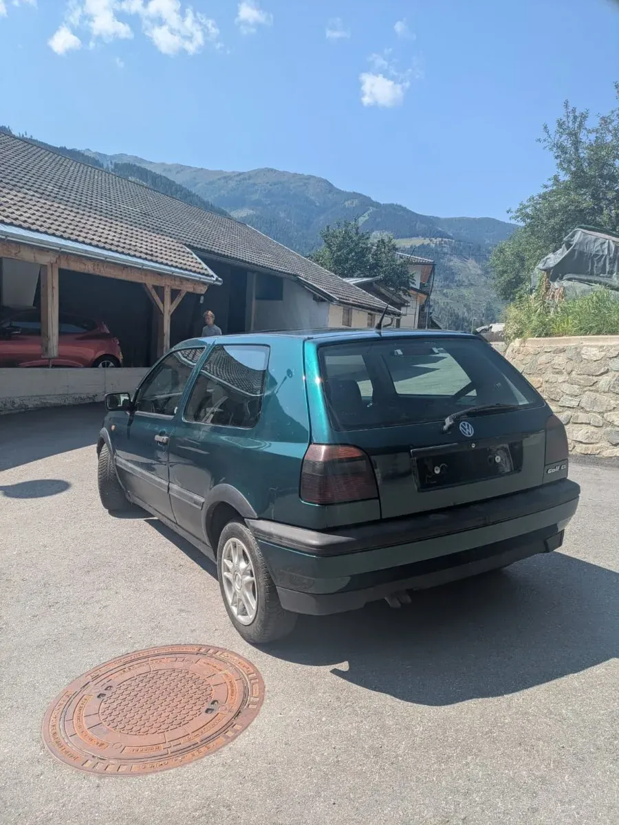 Volkswagen Golf 1997 photo 2