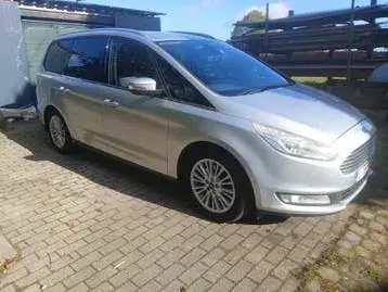 Ford Galaxy 2016 photo 2