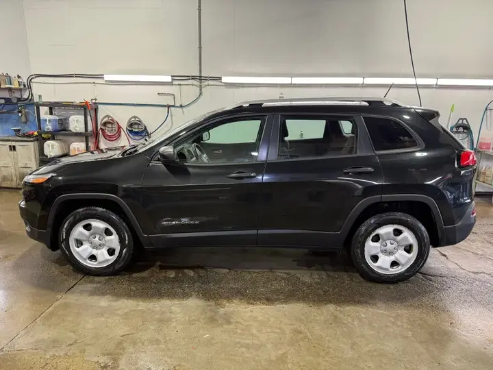 Jeep Cherokee 2016 photo 2