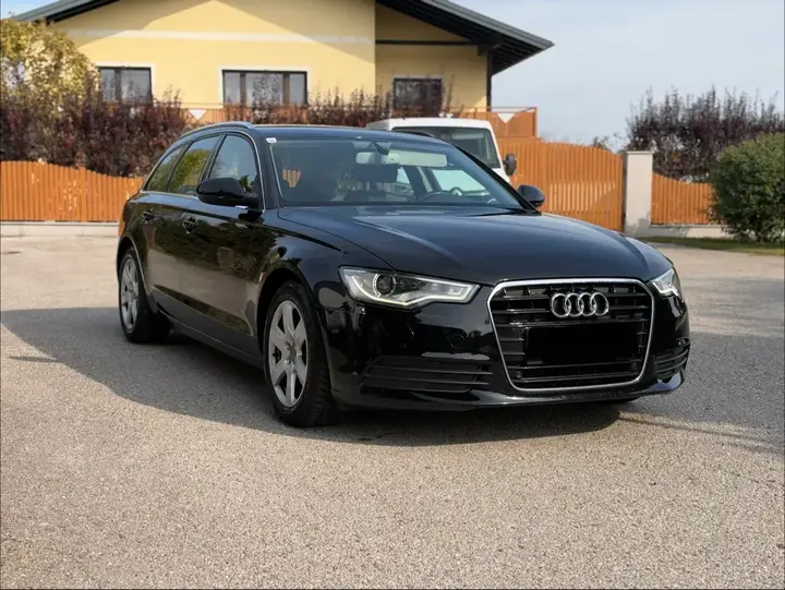 Audi A6 2012 photo 2