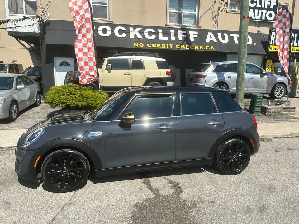 Mini Cooper S 2016 photo 2