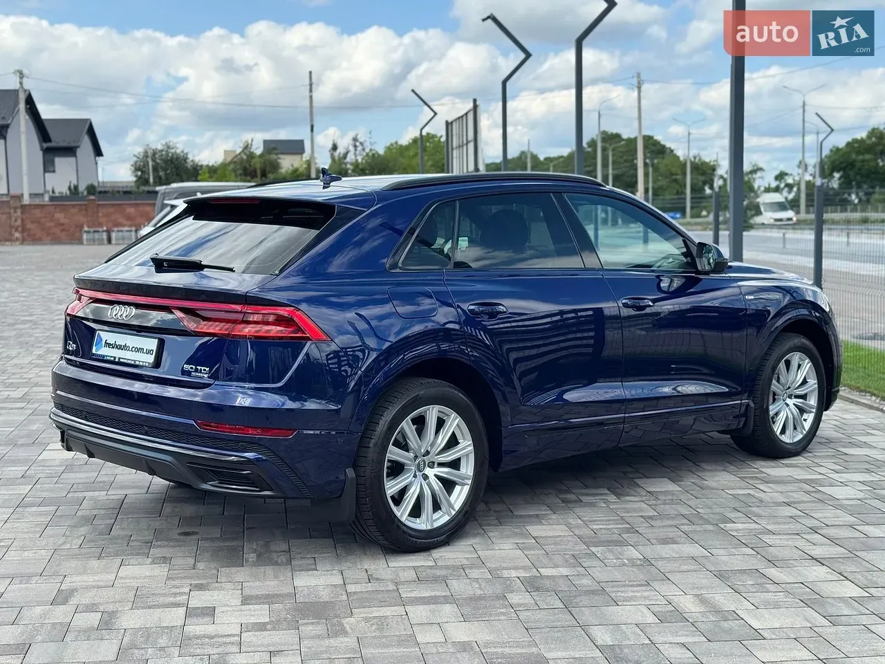 Audi Q8 2020 photo 3