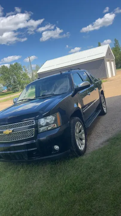 Chevrolet Avalanche 2013 photo 2