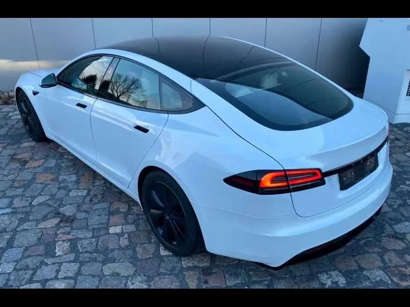 Tesla Model S 2023 photo 5