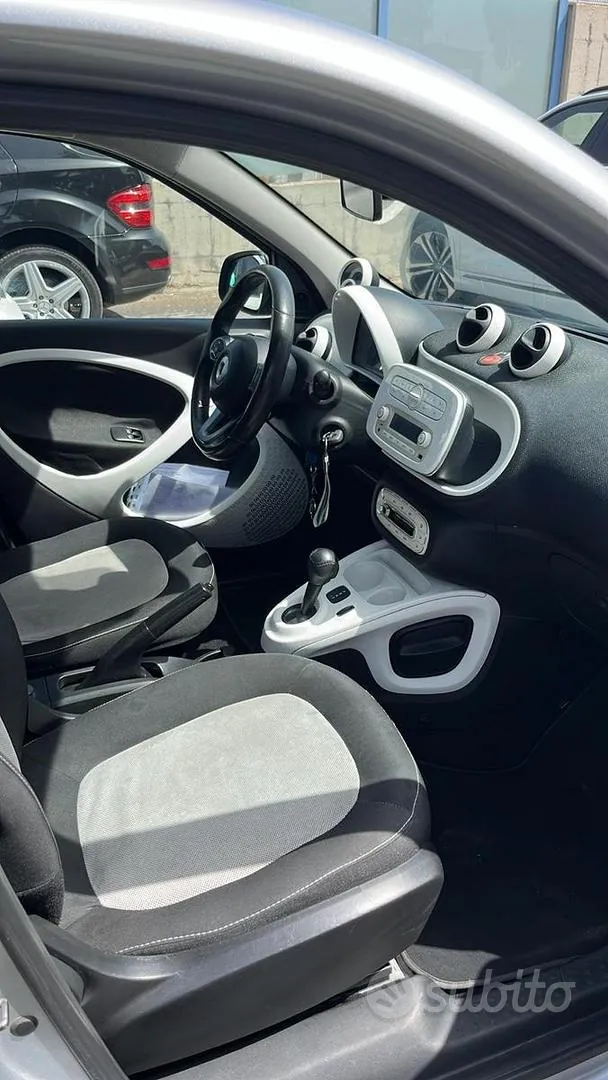Smart Forfour 2016 photo 5