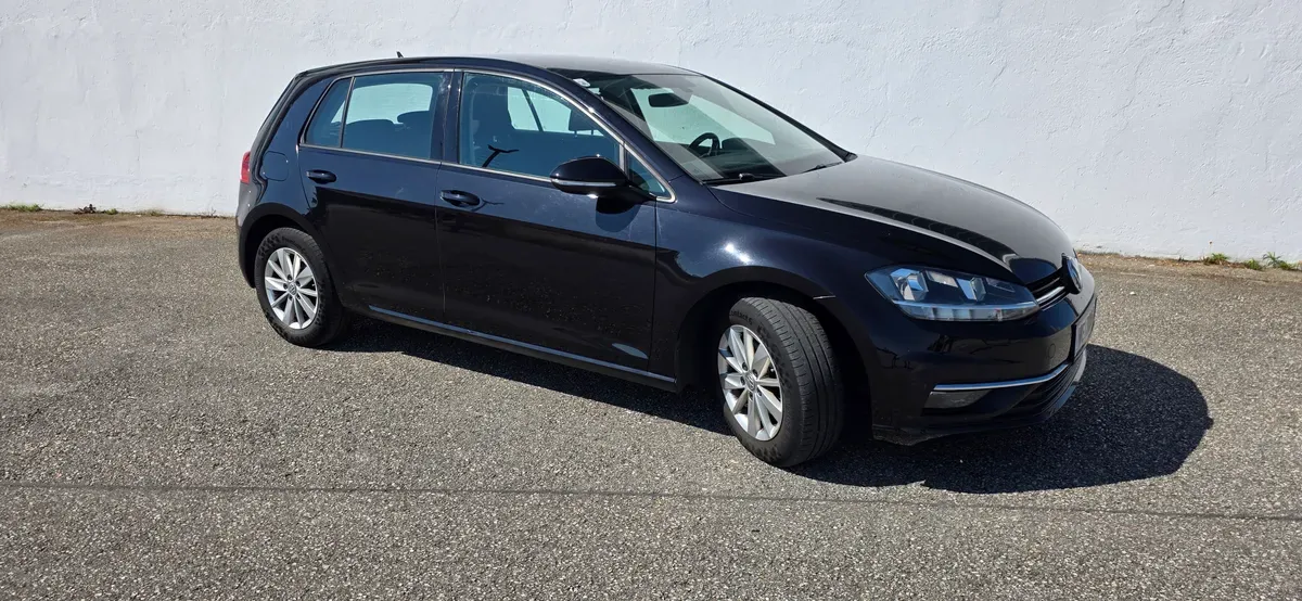 Volkswagen Golf 2018 photo 2