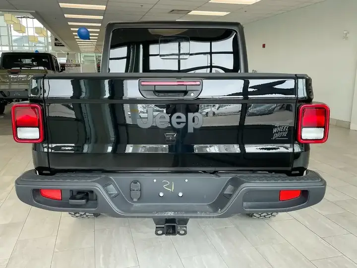 Jeep Gladiator 2026 photo 4