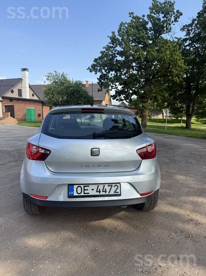 Seat Ibiza 2010 photo 4