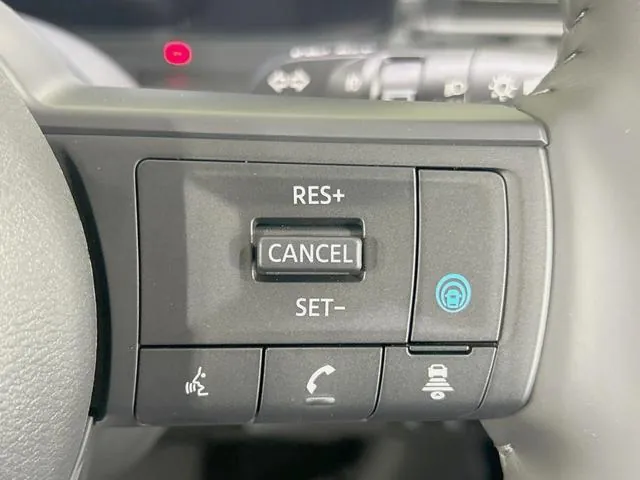 Nissan Serenade 2026 photo 5