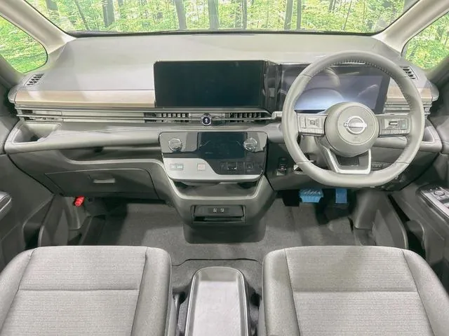 Nissan Serenade 2026 photo 2