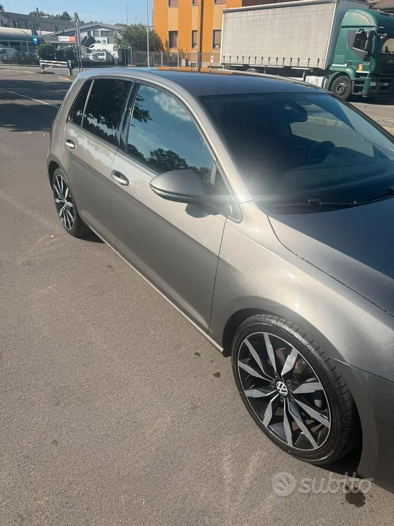 Volkswagen Golf 2013 photo 2