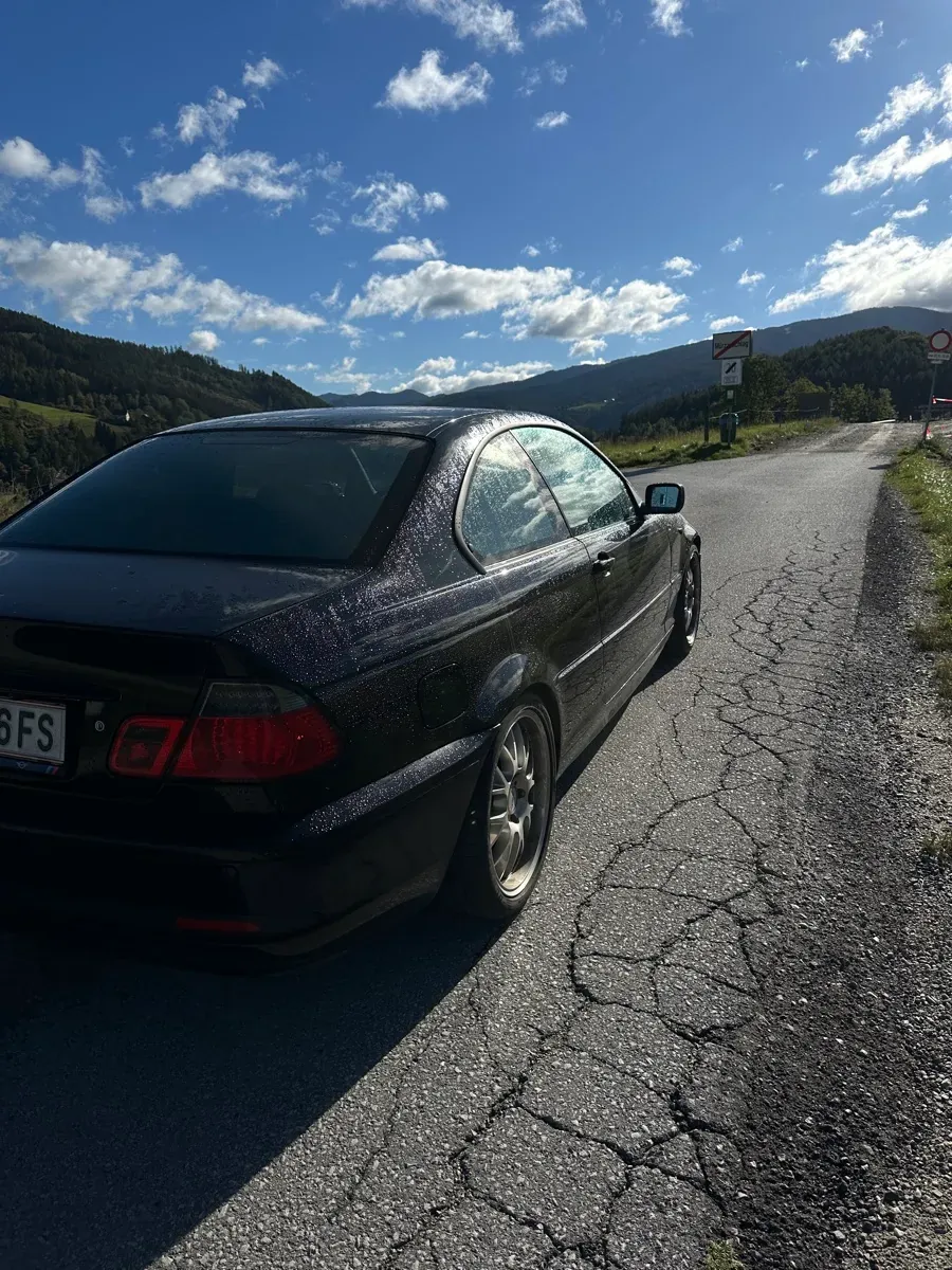 BMW 3 Series 2004 photo 3